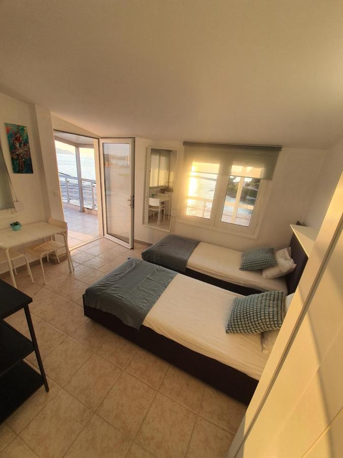 Sunset_Apartments Only 15 Meters From The Sea Neos Marmaras Eksteriør bilde