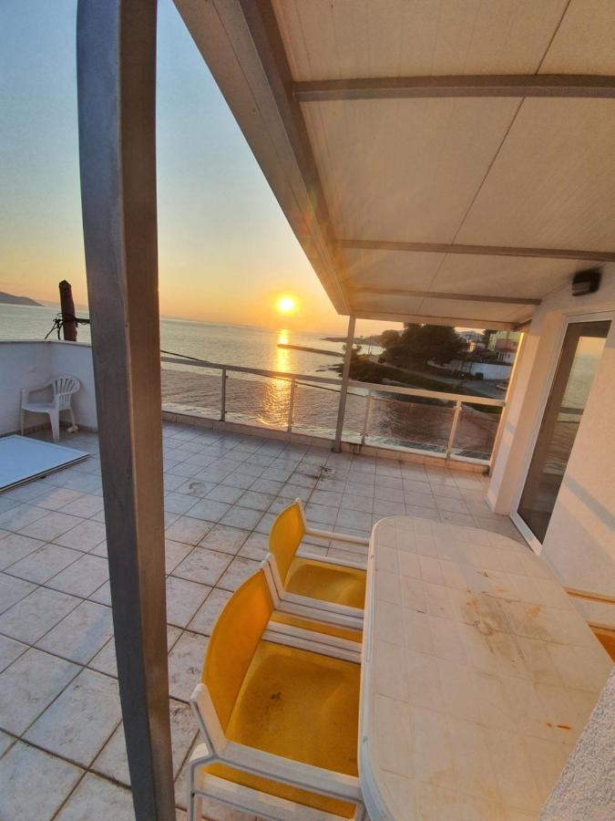 Sunset_Apartments Only 15 Meters From The Sea Neos Marmaras Eksteriør bilde