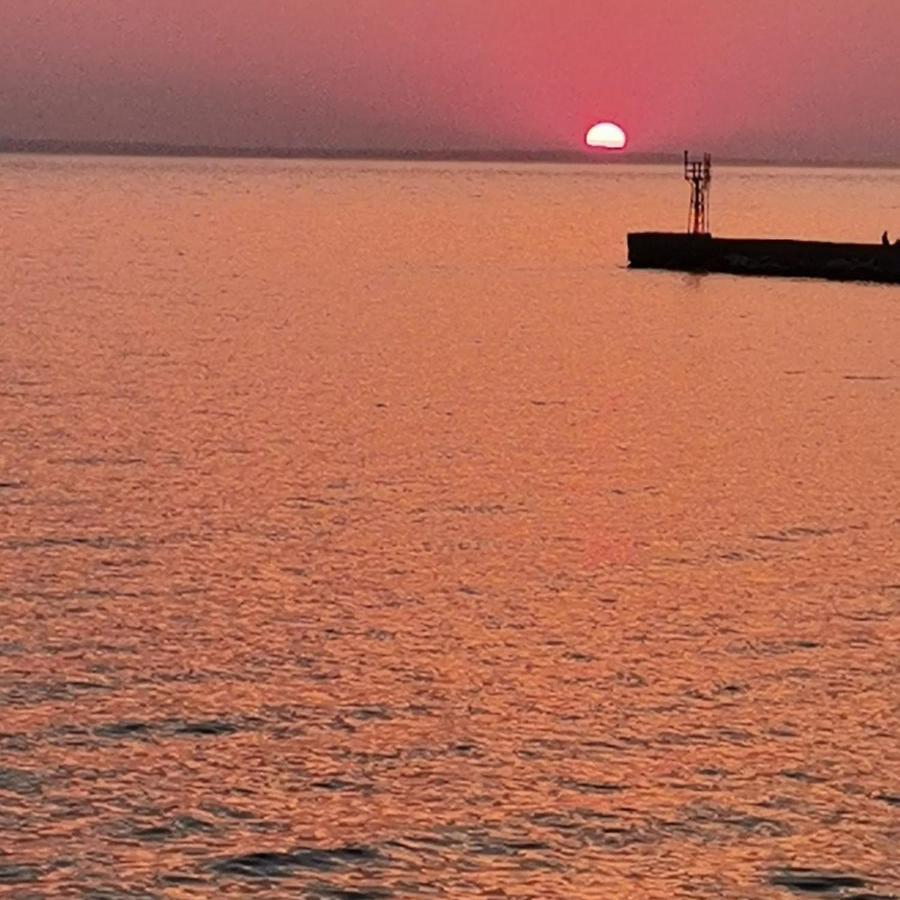 Sunset_Apartments Only 15 Meters From The Sea Neos Marmaras Eksteriør bilde